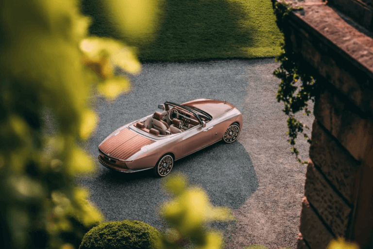 ROLLS-ROYCE, YENİ COACHBUILT BOAT TAIL MODELİNİ SUNAR. Times de Luxe