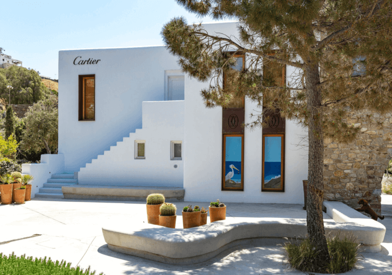 CARTIER, MİKONOS'ta FARKLI BİR KONSEPTLE POP-UP BUTİK AÇTI. Times de Luxe