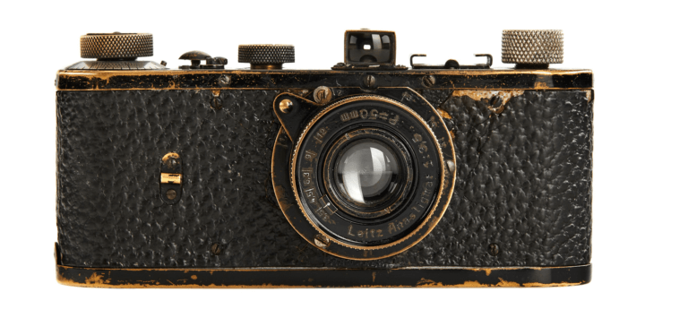 OSKAR BARNACK'S 1923 LEICA 0-SERİSİ MÜZAYEDEYE GİRİYOR. Times de Luxe
