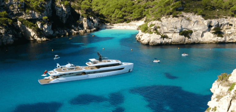 ALIA SEA CLUB SÜPER YATI ALIA SEA CLUB SÜPER YATI. Times de Luxe