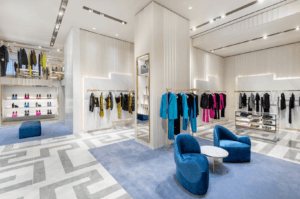 VERSACE, NEW YORK'ta MADOSIN AVENUE'de YENİ BUTİK AÇTI. Times de Luxe