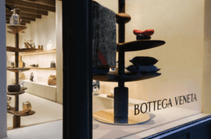 BOTTEGA VENETA, ASPEN'de YENİ MAĞAZA AÇTI | Times de Luxe