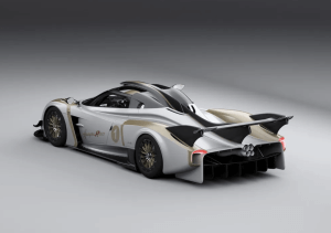 PAGANI, EXTREME ÜSTÜ AÇIK HYPERCAR'ı TANITTI | Times de Luxe