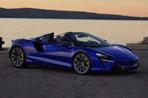 McLAREN'in YÜKSEK PERFORMANSLI HİBRİT CABRİO'su | Times de Luxe
