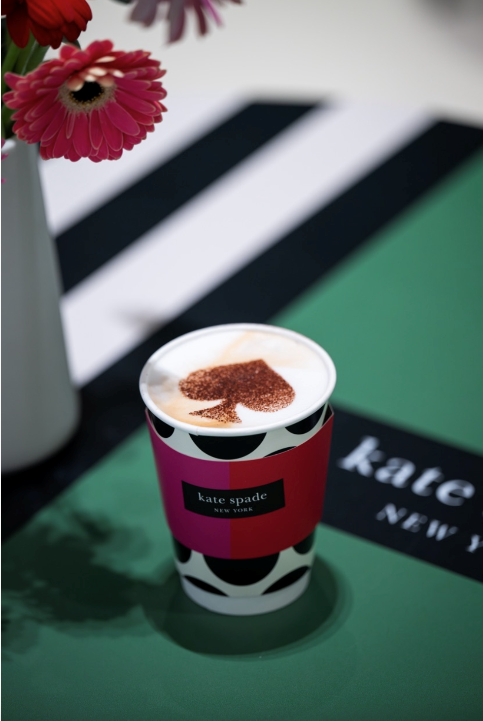 KATE SPADE, DUBAI MALL'da POP-UP KAFE AÇTI | Times de Luxe