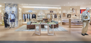 LOUIS VUITTON, TOKYO'da ISETAN SHINJUKU'da ERKEK BUTİĞİ AÇTI | Times de Luxe