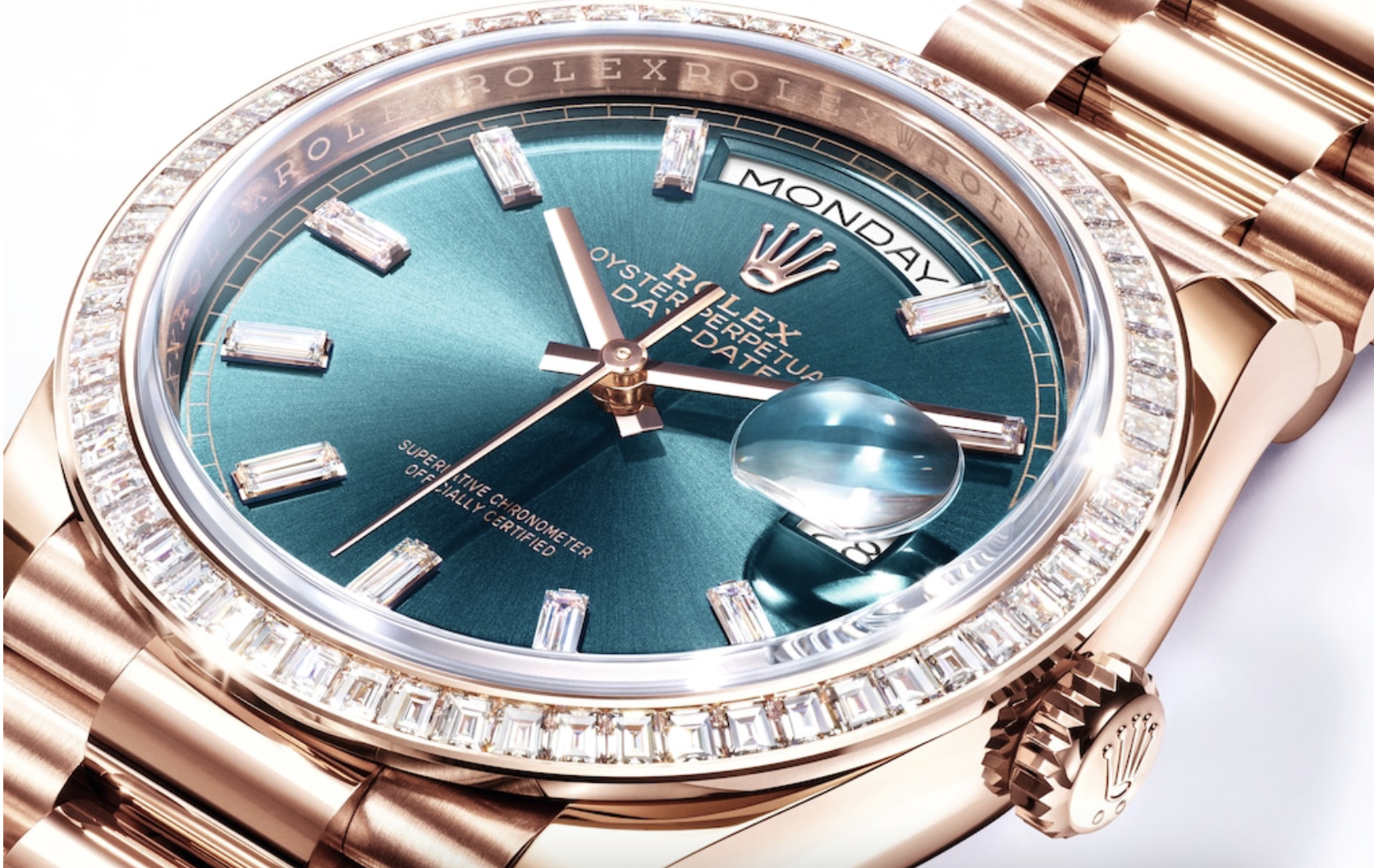 ROLEX, 2024 KOLEKSİYONUNDA İKONİK SAATLERİNE RENK KATIYOR | Times de Luxe