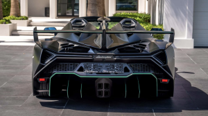 LAMBORGHINI VENENO ROADSTAR, MÜZAYEDE'de 6 Milyon$'a SATILDI | Times de Luxe
