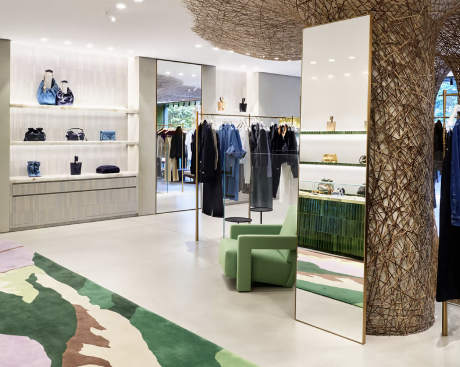 LOEWE, SEUL'de CASA LOEWE FLAGSHIP MAĞAZASINI AÇTI | Times de Luxe