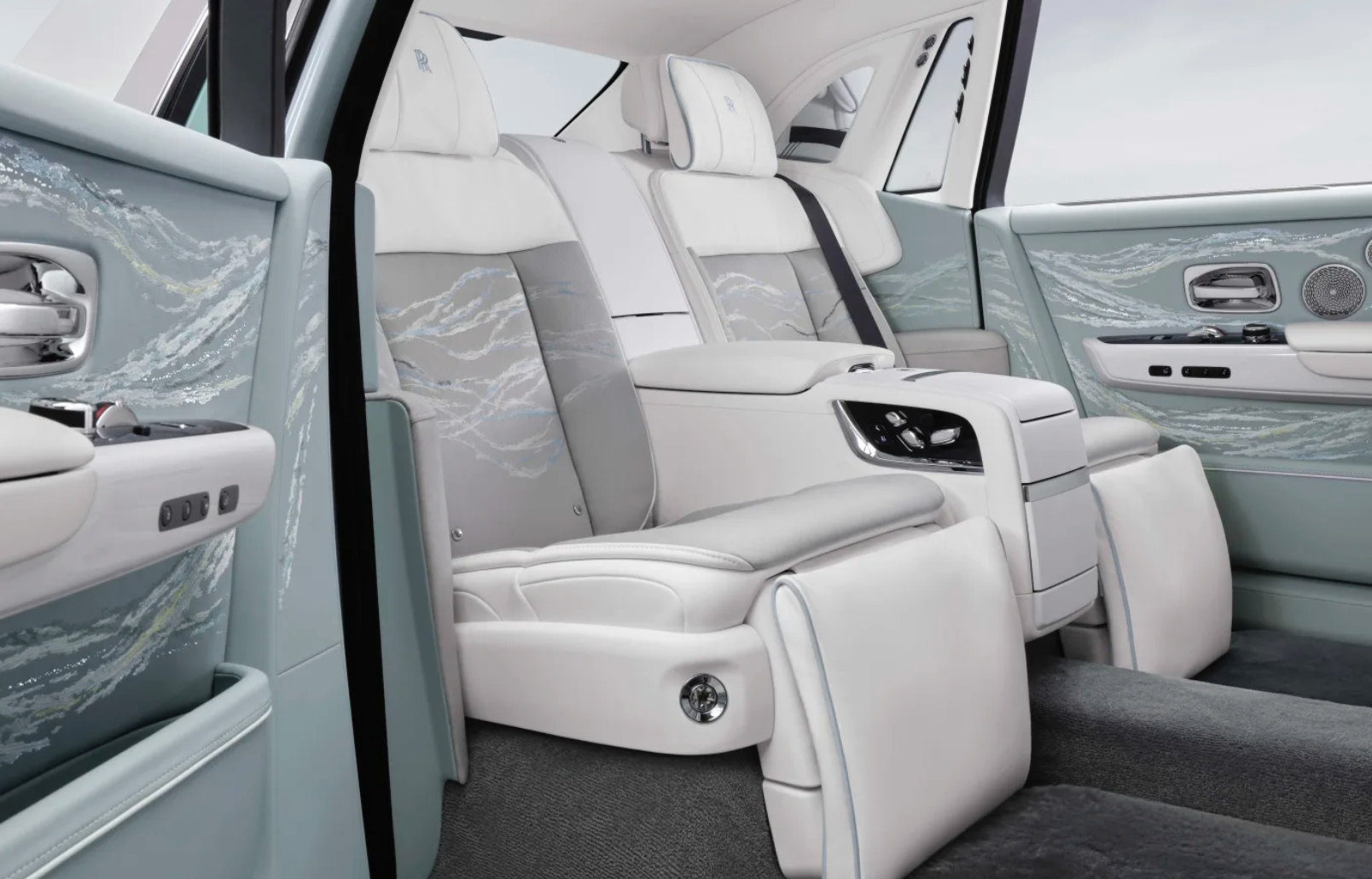 ROLLS-ROYCE, PHANTOM SCINTILLA ÖZEL KOLEKSİYONU | Times de Luxe