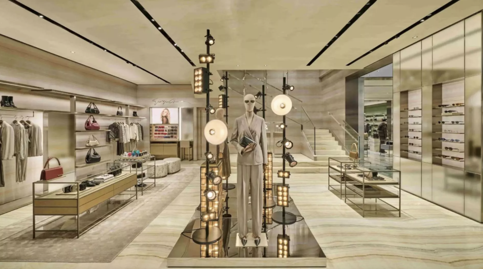 GIORGIO ARMANI, HONG KONG CANTON ROAD'da YENİLENMİŞ MAĞAZASINI AÇTI | Times de Luxe