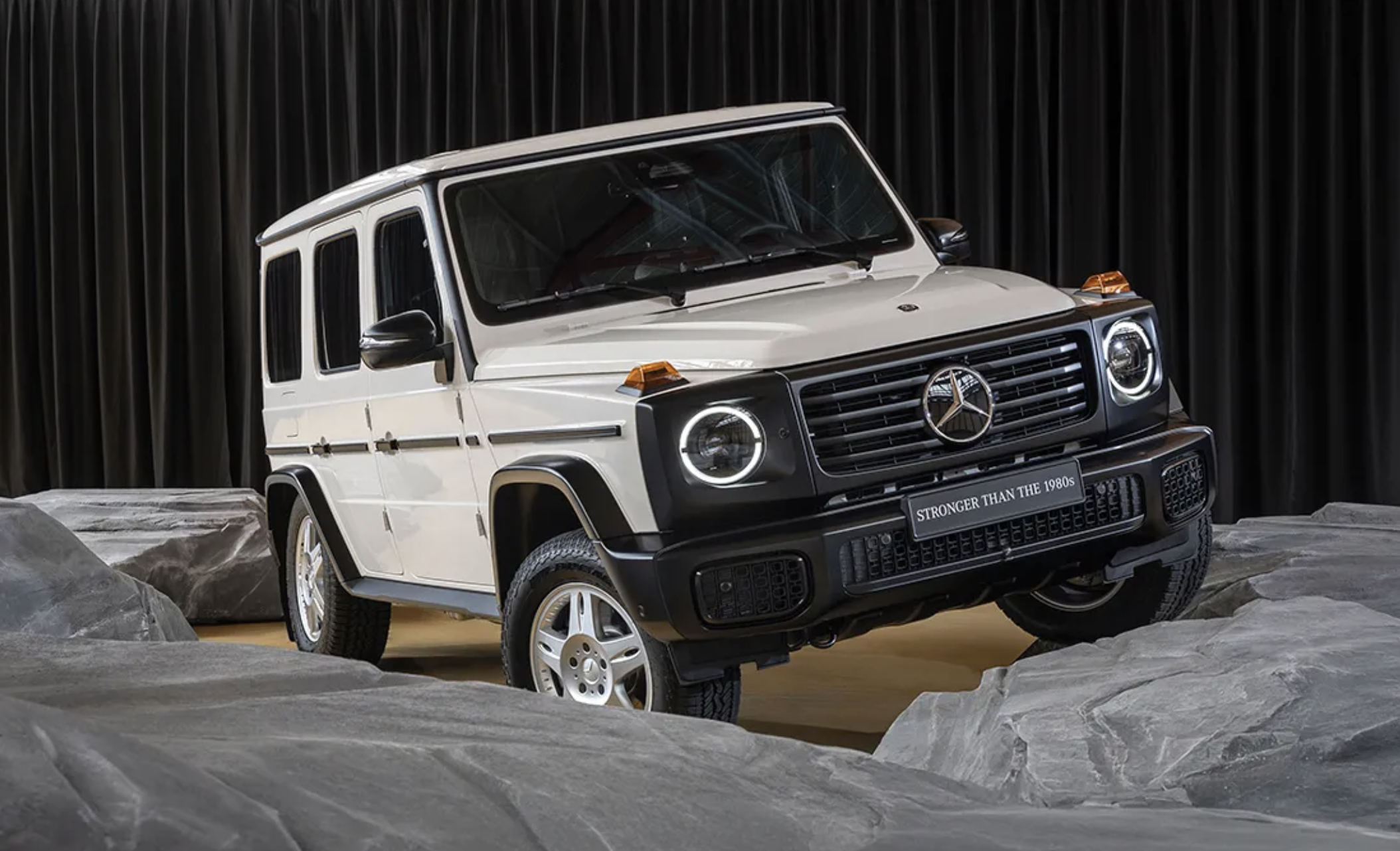 MERCEDES-BENZ, YENİ G-SERİSİ 1980'lerden DAHA GÜÇLÜ | Times de Luxe
