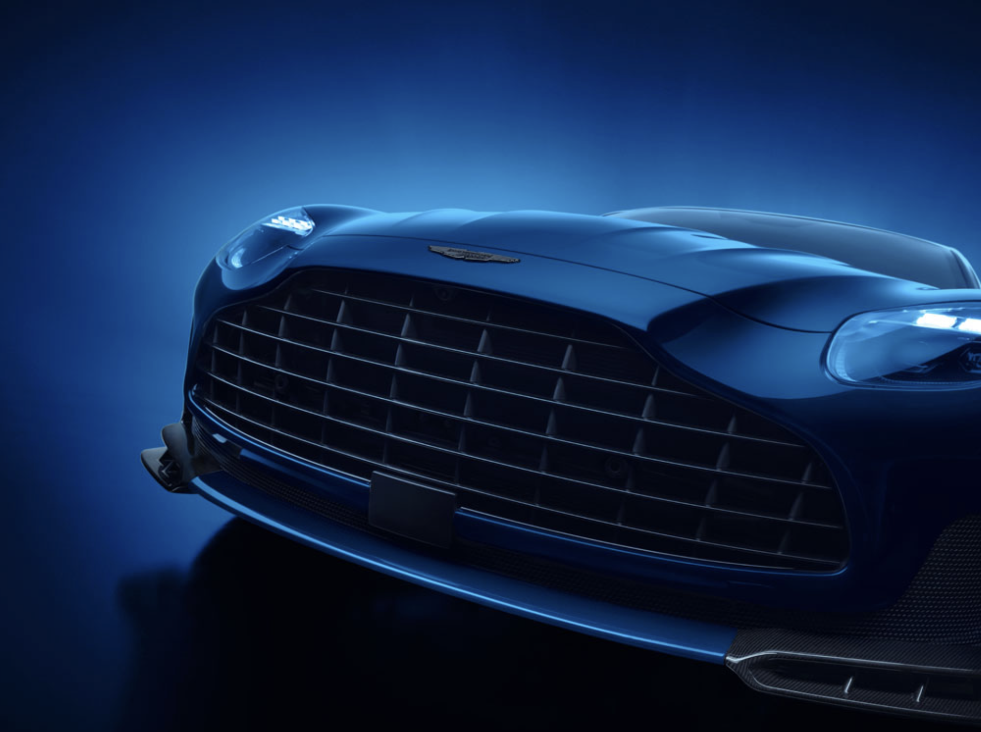 ASTON MARTIN DB12 ile TANIŞIN | Times de Luxe