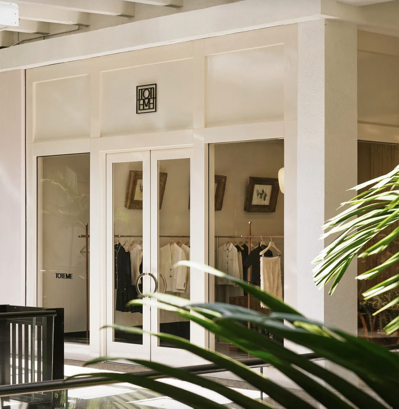 TOTEME, MIAMI'deki BAL HARBOUR SHOPS'ta YENİ BUTİĞİNİ AÇTI | Times de Luxe