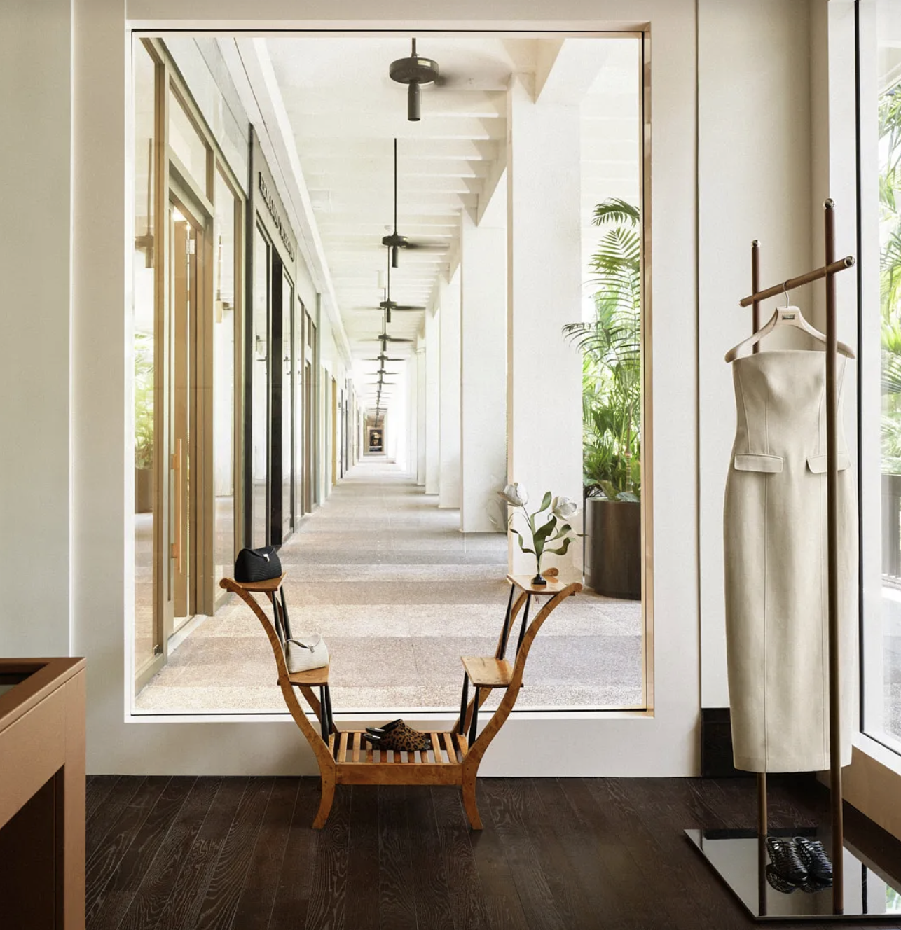 TOTEME, MIAMI'deki BAL HARBOUR SHOPS'ta YENİ BUTİĞİNİ AÇTI | Times de Luxe